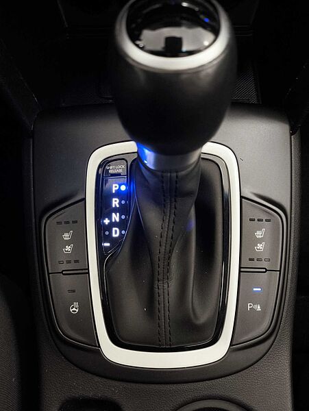 Hyundai Kona HEV 1.6 GDI DT Style Sky