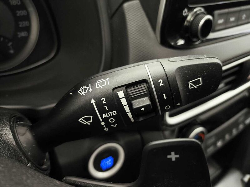 Hyundai Kona HEV 1.6 GDI DT Style Sky