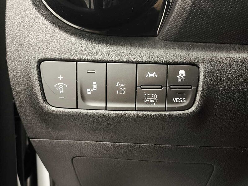 Hyundai Kona HEV 1.6 GDI DT Style Sky